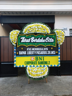 Papan Bunga Duka di Molu Maru