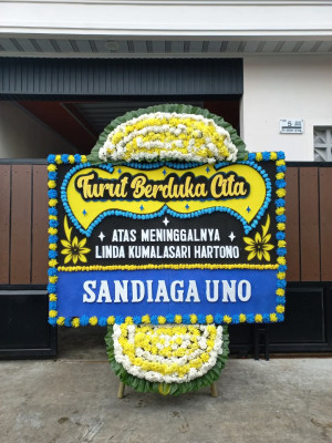 Papan Bunga Duka di Molu Maru